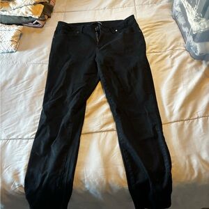 1822 Denim Women's Black Skinny Jeans
